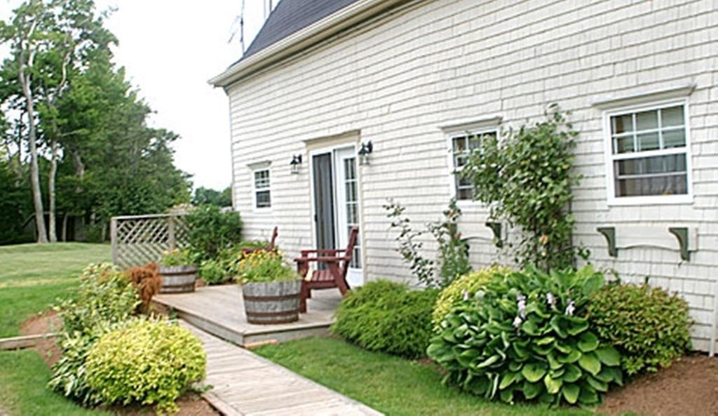 A Country Home Inn The City Charlottetown Exteriör bild